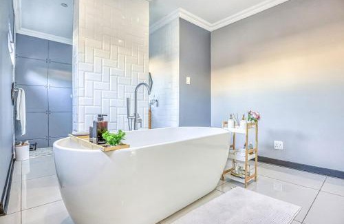 Greater Johannesburg Metropolitan Area Casa | Urban Nest Retreat