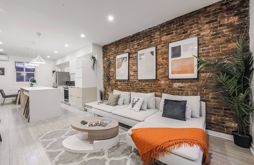 Hochelaga Apartamento | URBAN OASIS 4 BEDROOMS UNIT IN QUIET NEIGHBORHOOD