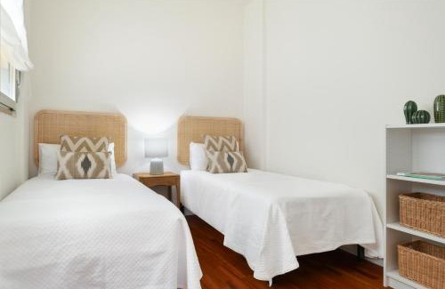 San Vicente Apartamento | Urban Oasis Apartment with Pool & Free Parking