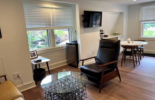 Edgewood Apartamento | Urban Oasis Carriage House US OPEN