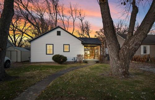 Evansville Casa | Urban Oasis Cozy Home Near Downtown with Game Room and Firepit