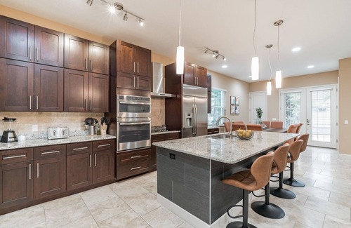 Downtown Casa | Urban Oasis- Downtown SRQ Luxury Pool Home!