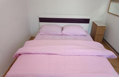 Mali Radic Apartamento | Urban oasis in Cazin