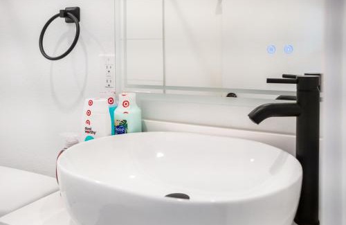 Downtown Los Angeles Casa | Urban Oasis in the Heart of LA Near USC & Major Attractions