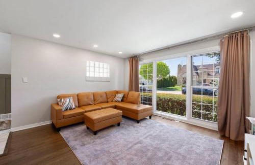 Skokie Casa | Urban Oasis - Kid Friendly - Quiet Street