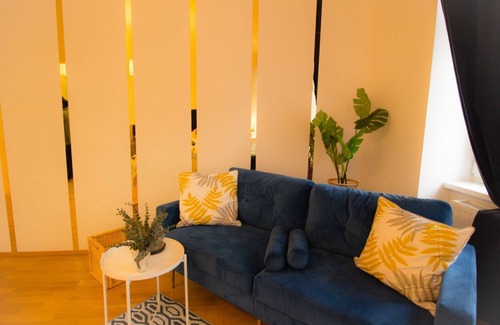 Funfhaus Apartamento | Urban Oasis | LF11