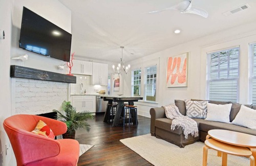 Cabbagetown Casa | Urban Oasis | Located in Hip ATL Neighborhood