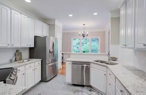 Atlanta Casa | Urban Oasis: Luxe 4BR in Cascade