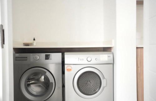 Greater Johannesburg Metropolitan Area Apartamento | Urban Oasis Retreat