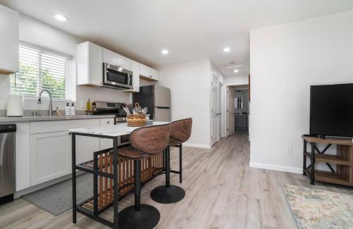 Talmadge Casa | Urban Oasis: San Diego Bungalow Escape
