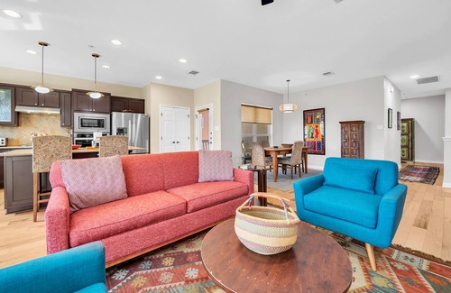 Mueller Condominio | Urban oasis three miles from downtown