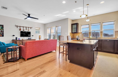 Mueller Condominio | Urban oasis three miles from downtown