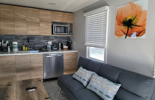 Hayward Apartamento | Urban Oasis to Love, Near SF, Free Parking Onsite