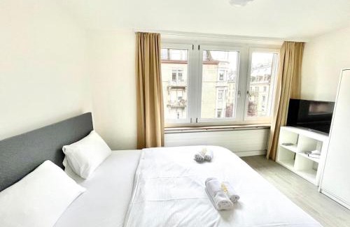 Sihlfeld Apartamento | Urban Oasis with Queen Bed and View BE-18