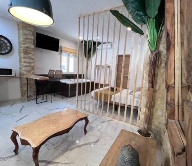 San Anton Apartamento | URBAN Premium Jacuzzi estudio céntrico