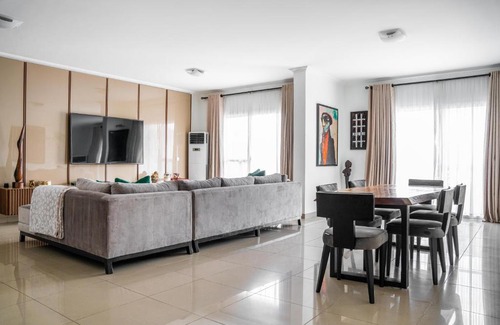 Ikoyi Apartamento | Urban Pumpkin Cordyline