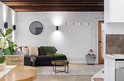 Stockton Apartamento | Urban Retreat 700m to Little Beach