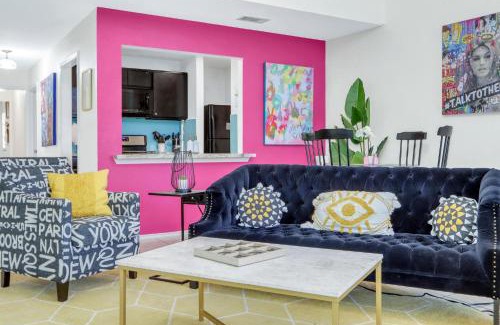 Canyon Lake Casa | Urban Retreat at Coddiwomple Cottages