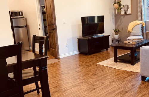 Serra Mesa Casa | "Retiro urbano" Unas relajantes vacaciones en el soleado San Diego lo están esperando.