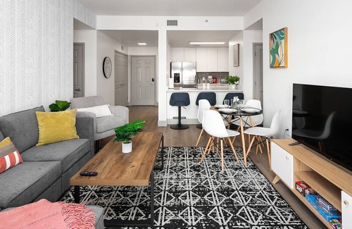 Charlotte Center City Apartamento | Urban Retreat | Free WiFi+Parking, Walk to Stadium