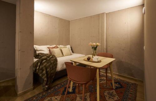 Financial District Apartamento | Urban Retreat in Bogotá - Design & Comfort