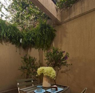 Financial District Apartamento | Urban Retreat in Bogotá - Design & Comfort