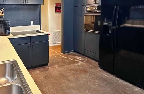 Greenway Plaza-Upper Kirby Casa | Urban Retreat in Montrose with Private Pool