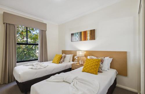 Northbridge Apartamento | Urban Serenity 2 Bedroom Apt with Stunning Views