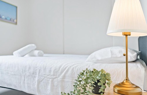 Ultimo Casa | Urban Stay Central Convenience on Broadway Ultimo