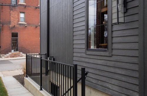 Columbus Park Apartamento | Urban Studio Retreat in Columbus Park – The Traveler!
