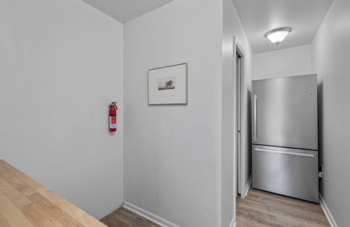 Niles Apartamento | Urban Suites at Gather - Studio Apartment Pair