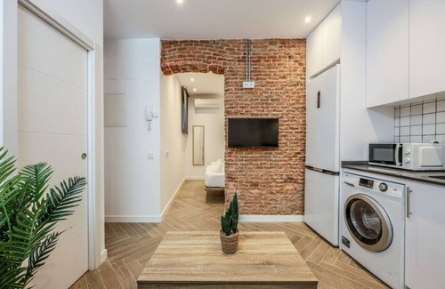 Bellas Vistas Apartamento | Urban Tranquility in Madrid - Ideal for Couples
