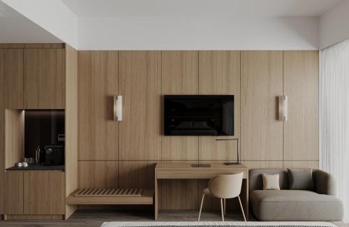 South Pointe Hotel | Urbanica Euclid