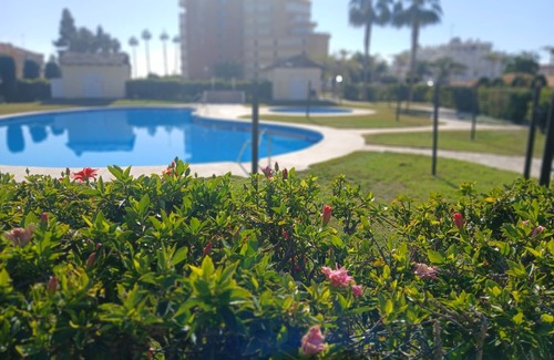 Algarrobo Apartamento | Urbanizacion Bahía, Mezquitilla a escasos 3 minutos de la playa.