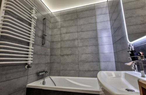 Lodz Apartamento | UrbanOasis8thFloor-Airport-AtlasArena-Orientarium