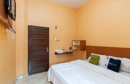 Medan Hotel | Urbanview Hotel Nisura Homestay Medan by RedDoorz