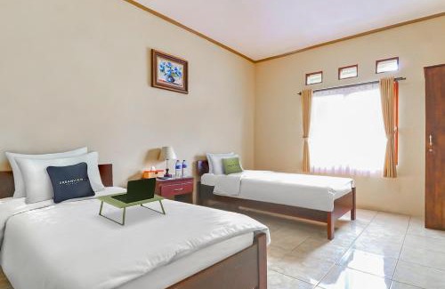Lembang Hotel | Urbanview Hotel Syariah Graha Atmadja Lembang by RedDoorz