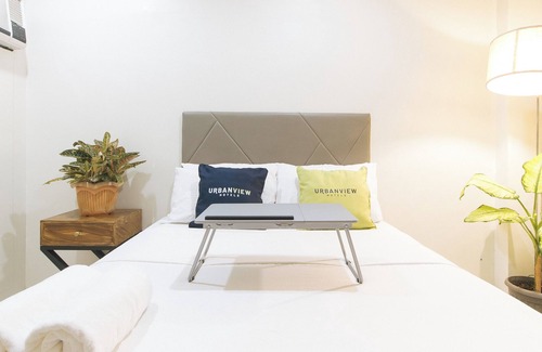 Bacolod Hotel | UrbanView @ Lacson Street Bacolod City by RedDoorz