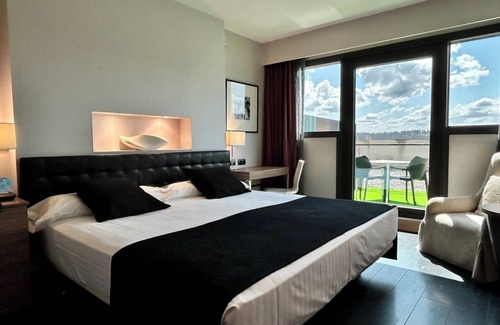 Corvera de Asturias Hotel | URH Hotel Zen Balagares