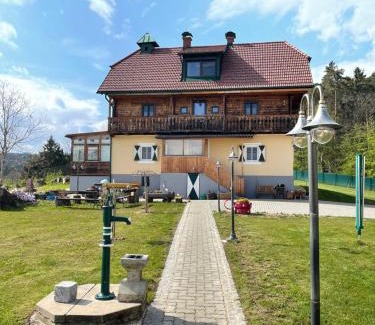 Graz Apartamento | Uriges Bauernhaus mit Blick auf Graz