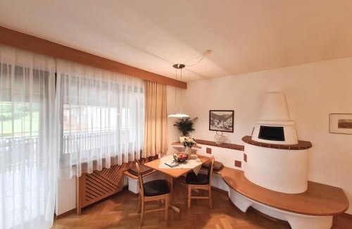 Caldaro Sulla Strada del Vino Apartamento | Urlaub auf dem Bauernhof Schmidhof - große Terrasse, Pool und beste Lage