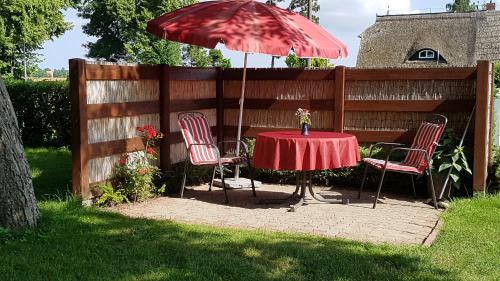 Gingst Casa | Urlaub unterm Rohrdach Privatzimmer