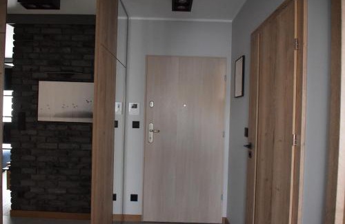 Stare Miasto District Apartamento | Uroczy apartament z widokiem i darmowym parkingiem