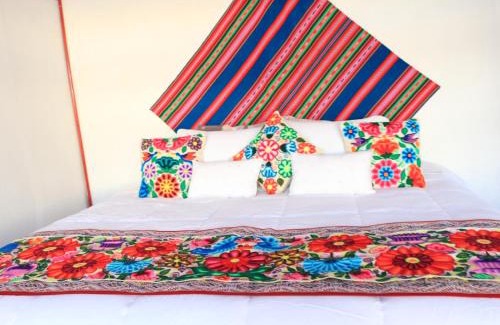 Puno Hotel | Uros House Lodge Perú