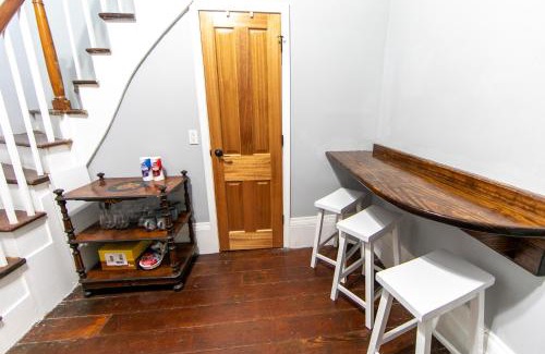Treme Apartamento | Ursulines Historic Creole Cottage (D) Steps to Qtr
