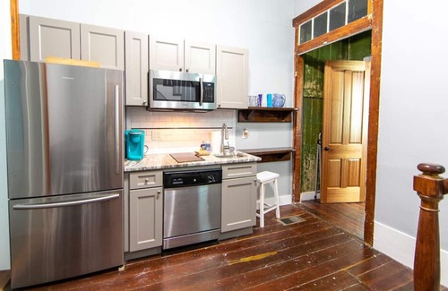 Treme Apartamento | Ursulines Historic Creole Cottage (D) Steps to Qtr