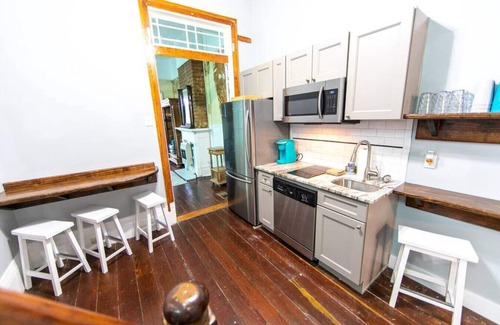 Treme Apartamento | Ursulines Historic Creole Cottage (D) Steps to Qtr