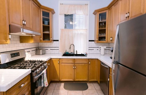 Treme Casa | (F) Mansión criolla de Tremé | Pasos para el barrio francés | Ideal para grupos grandes.