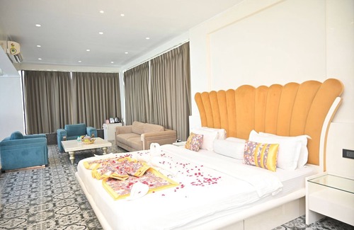 Sector 1 Casa | Urvi Banquets & Guest House
