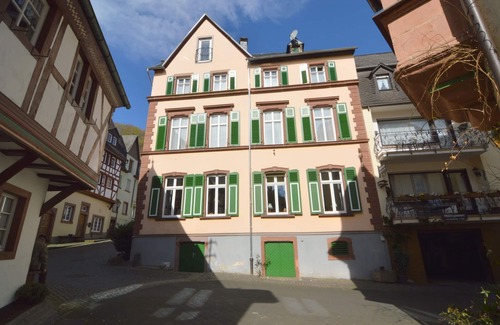Uerzig Casa | Estancia junto al río Urzig Heritage